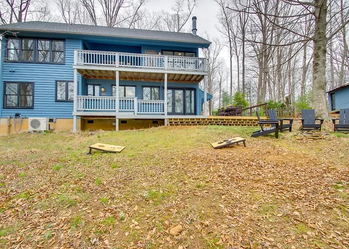 Modern Nellysford Getaway On 40 Private Acres!